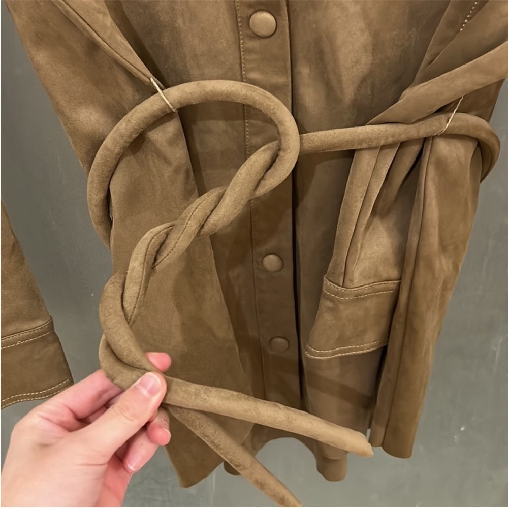 Good American Belted Suede Jacket - Picture 14 of 15